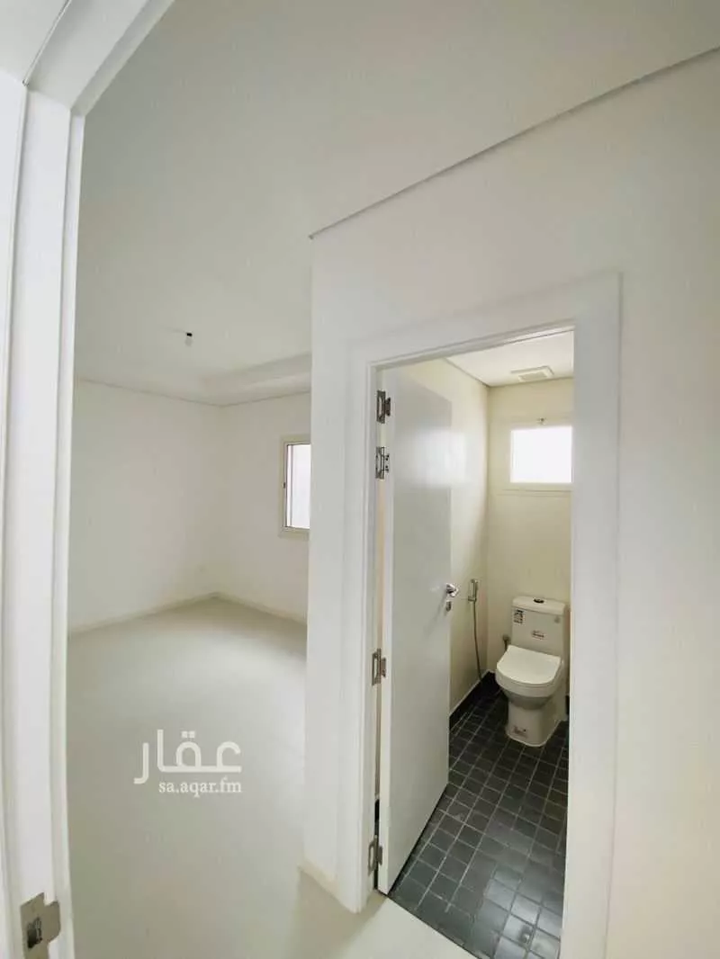 5 bedroom villa in Al Farouq, Riyadh 21