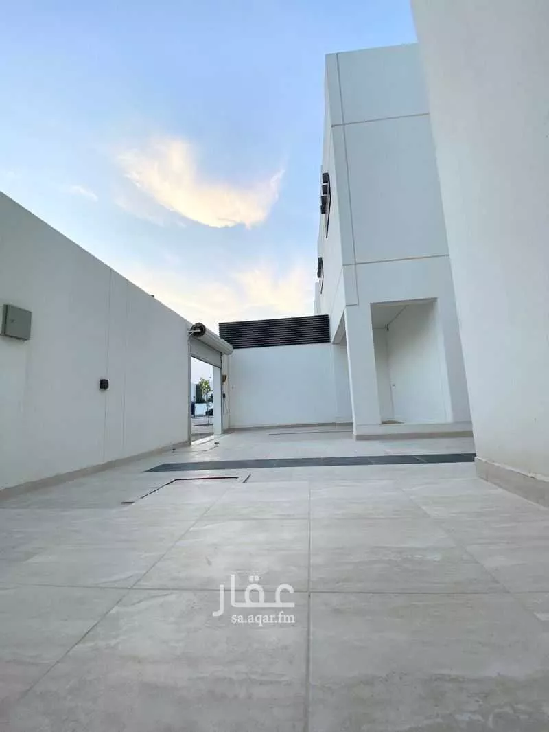 5 bedroom villa in Al Farouq, Riyadh 22