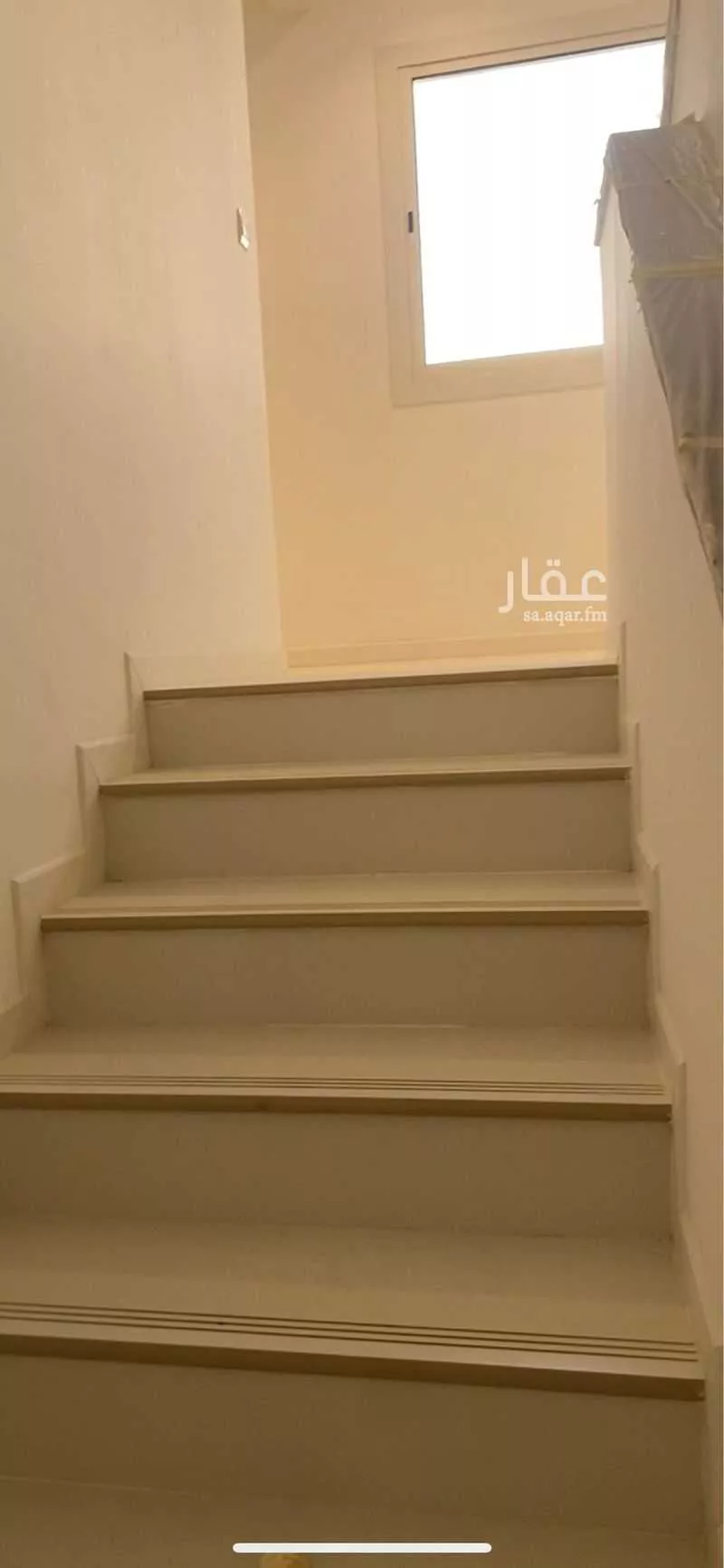 فيلا 5 غرف في الفاروق 6