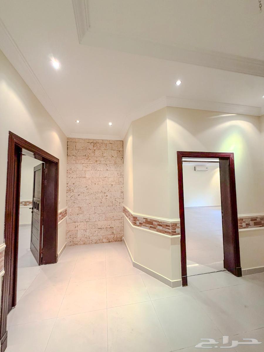 فيلا 4 غرف في البساتين 13