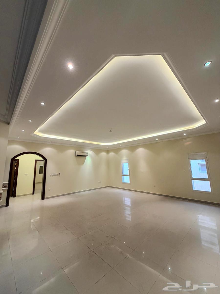 فيلا 4 غرف في البساتين 16