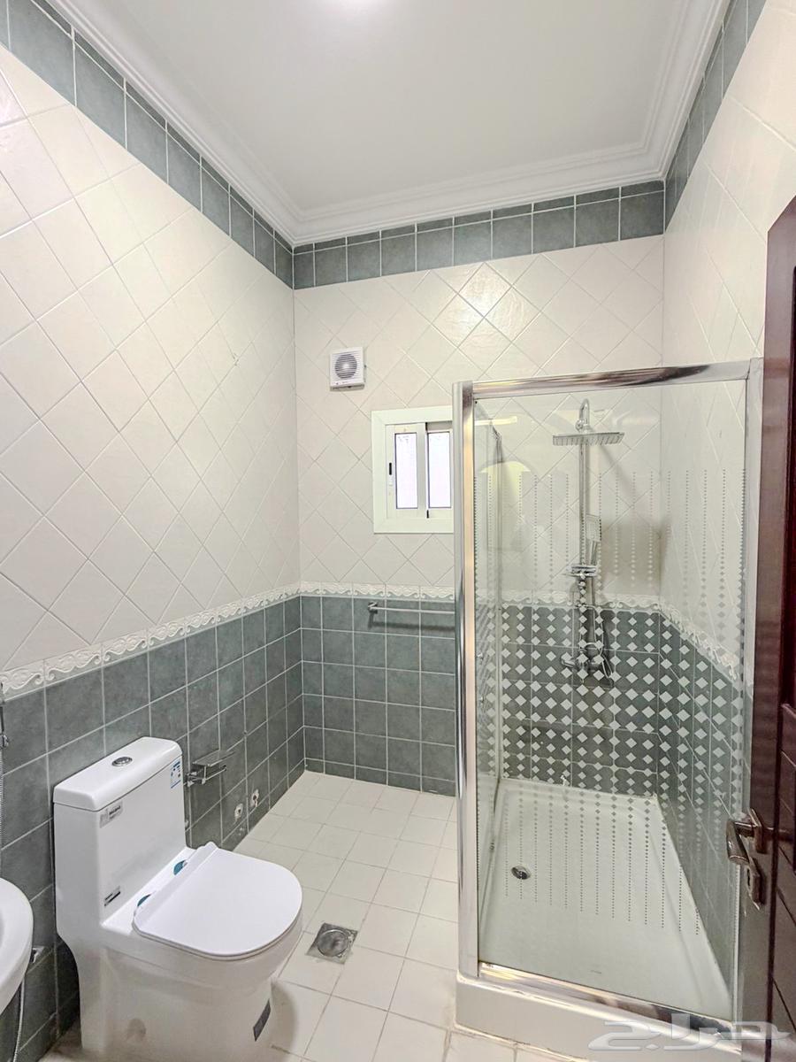 فيلا 4 غرف في البساتين 4