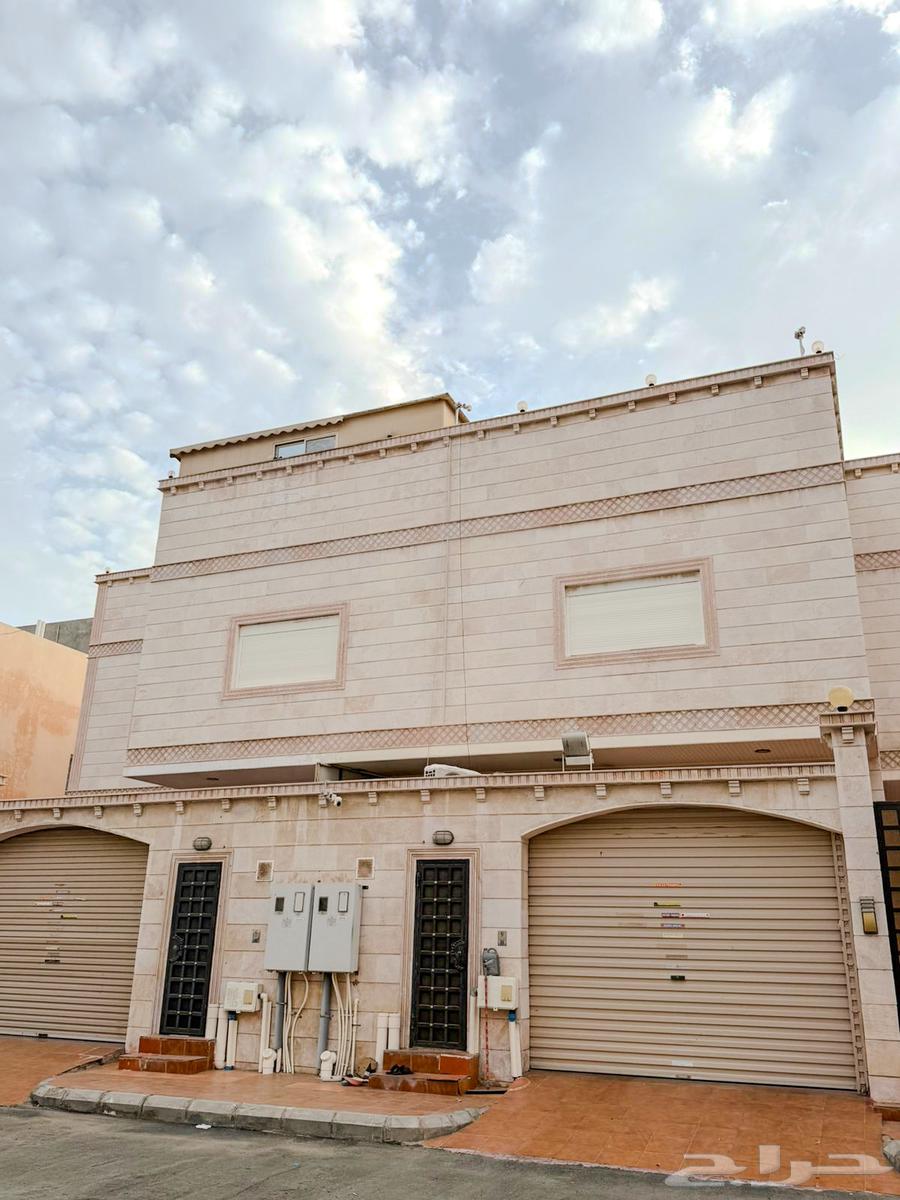 فيلا 4 غرف في البساتين 6