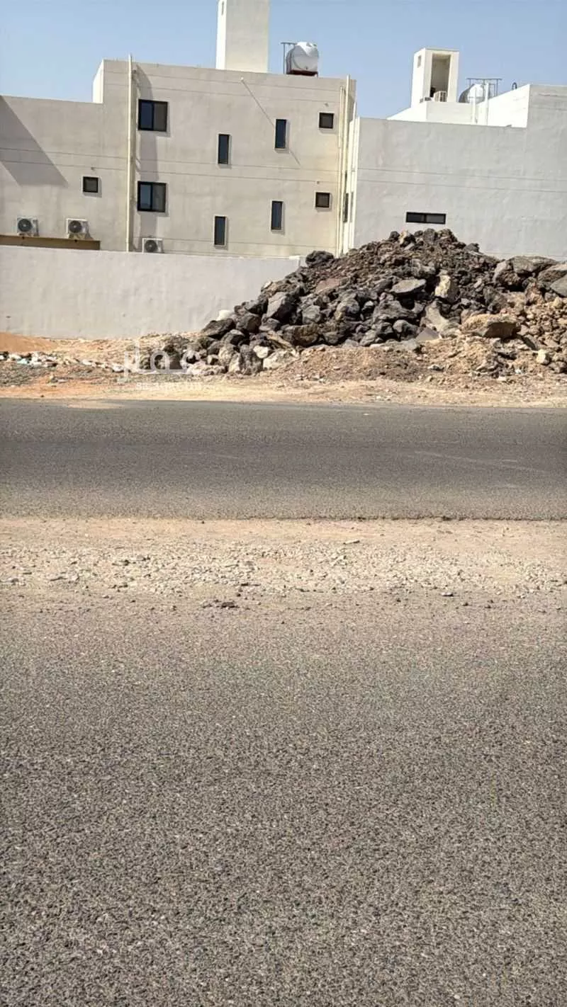 أرض 787 م² في الغراء 2