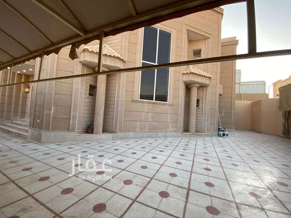 فيلا 6 غرف في التعاون 2