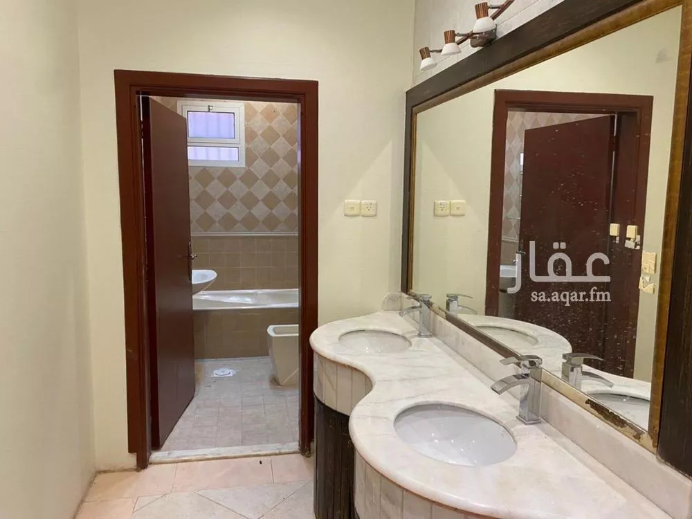 فيلا 6 غرف في التعاون 13