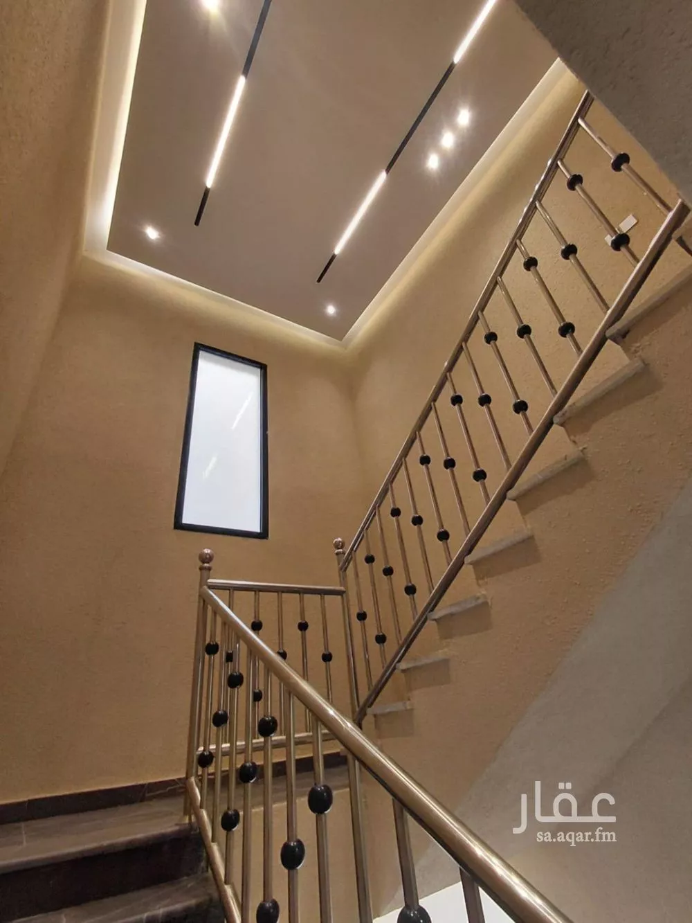 شقة 7 غرف في النظيم 6