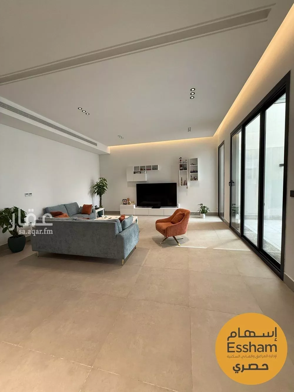 فيلا 4 غرف في البحر 5