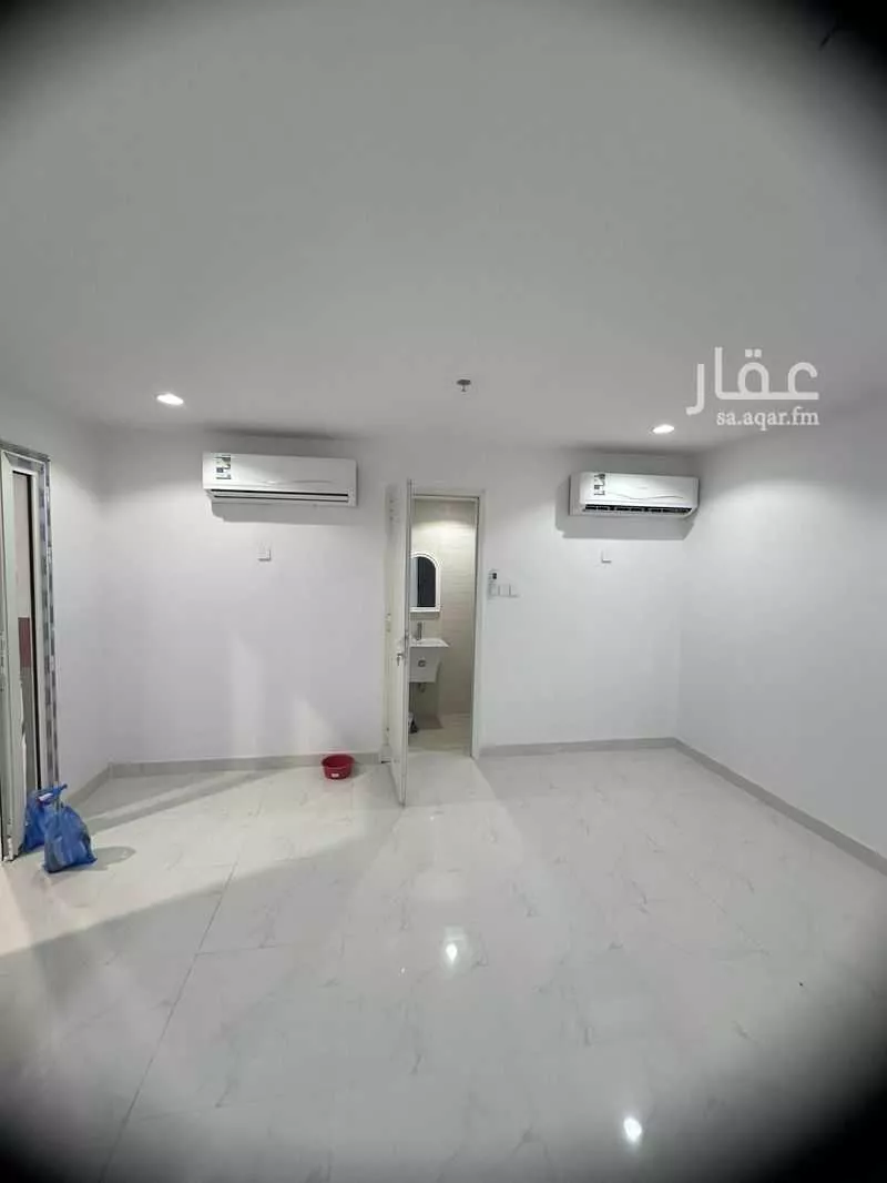 مستودع 600 م² في بدر 15