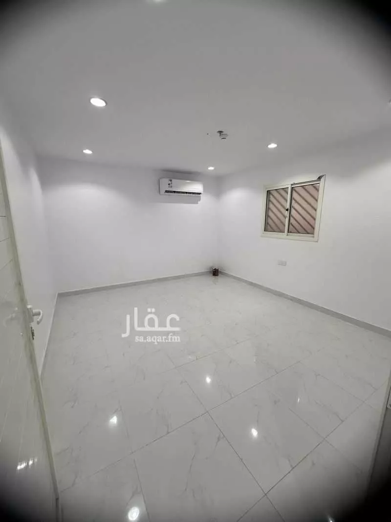 مستودع 600 م² في بدر 16