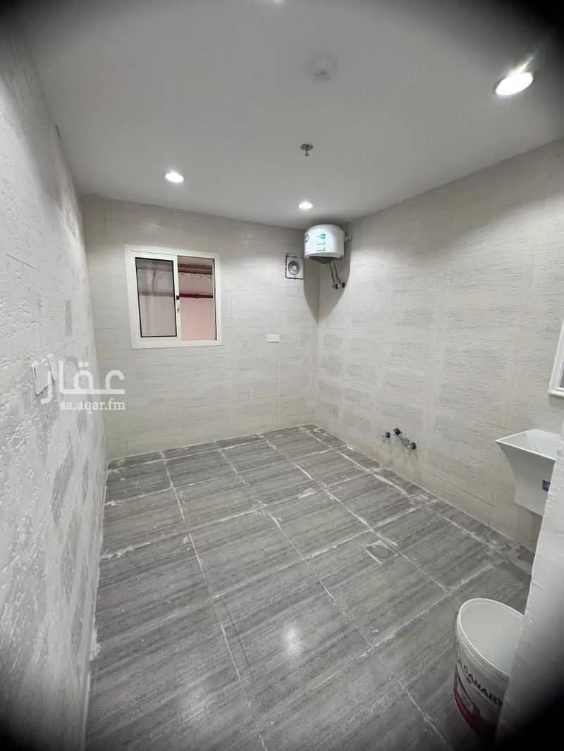 مستودع 600 م² في بدر 26