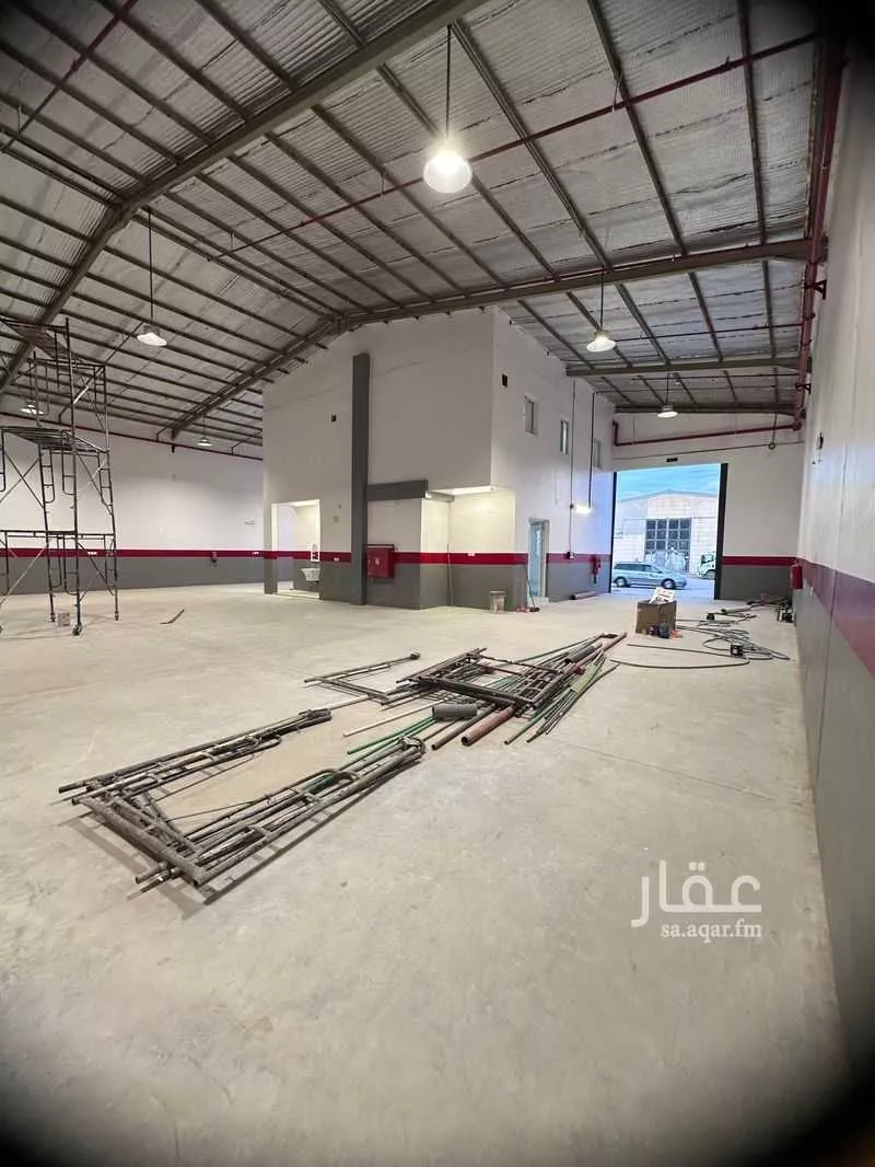 مستودع 600 م² في بدر 10