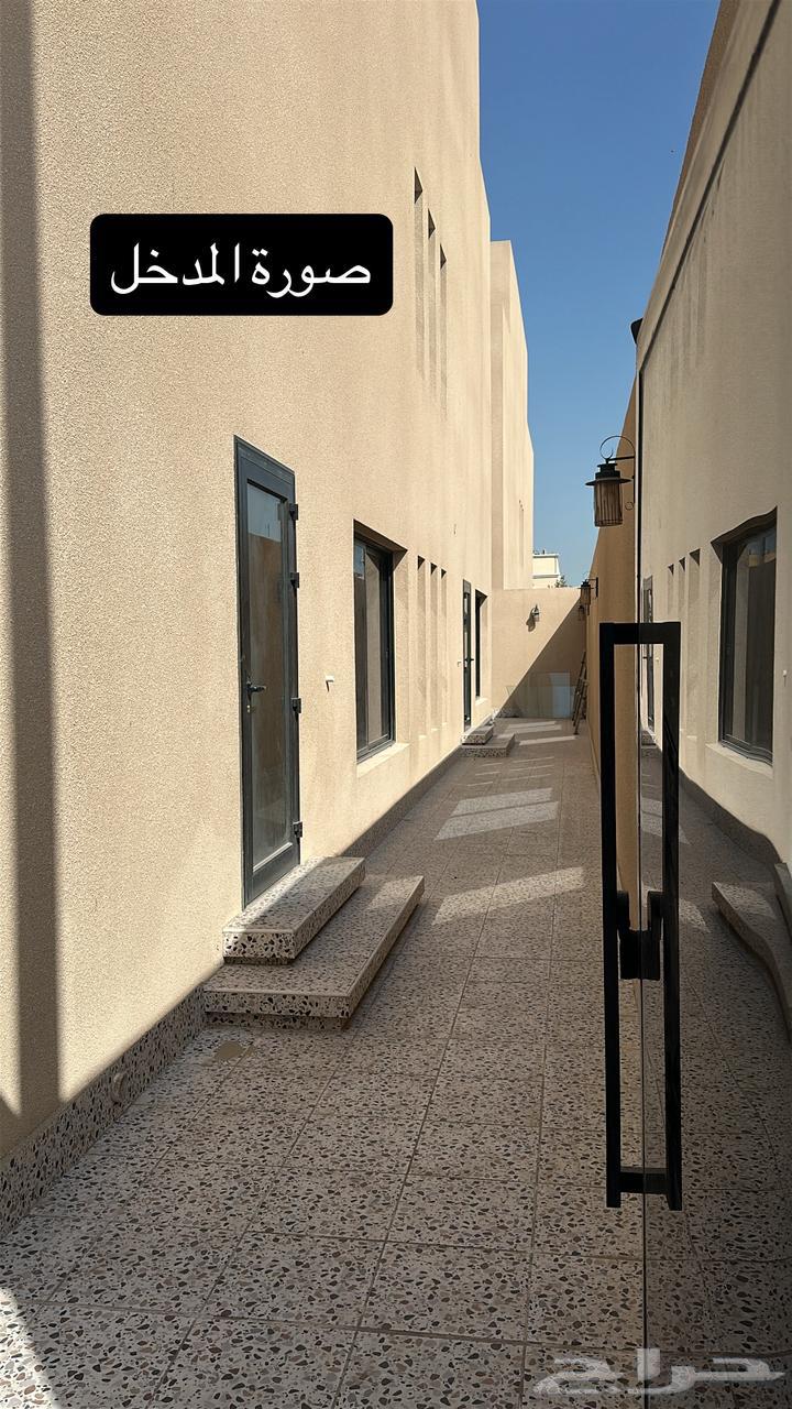 فيلا 9 غرف في الراكة الشمالية 11