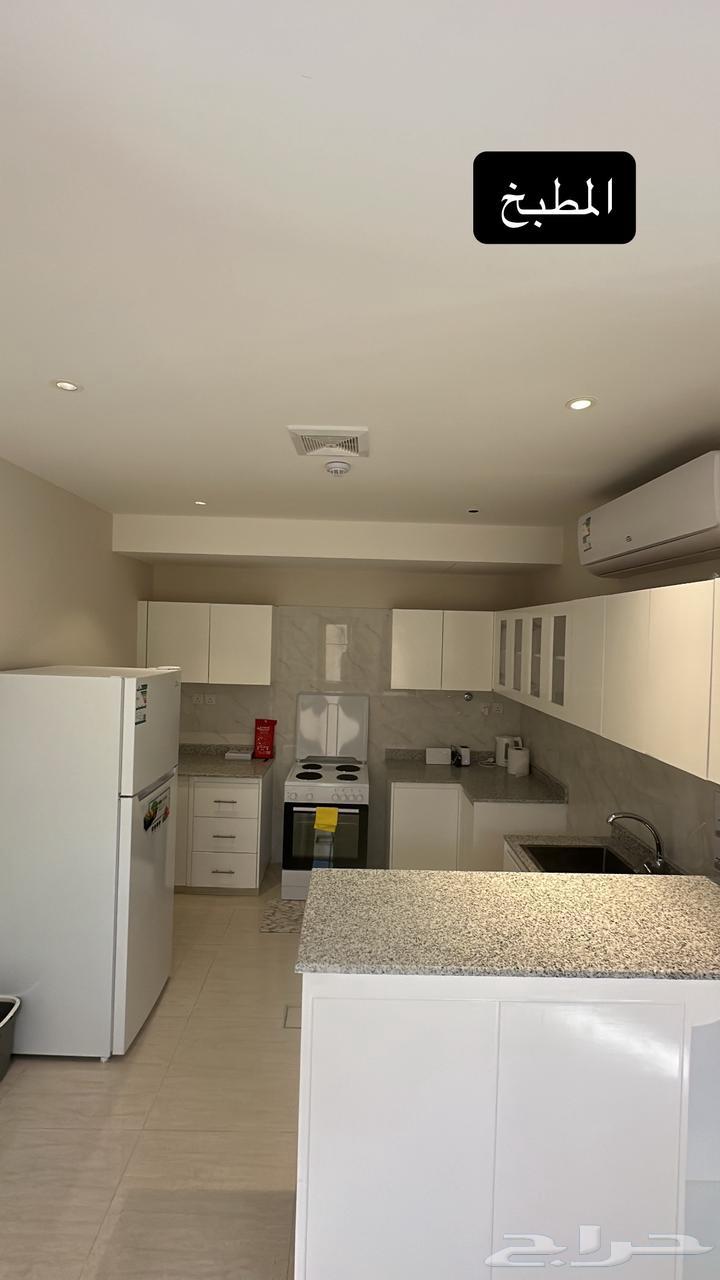 فيلا 9 غرف في الراكة الشمالية 4