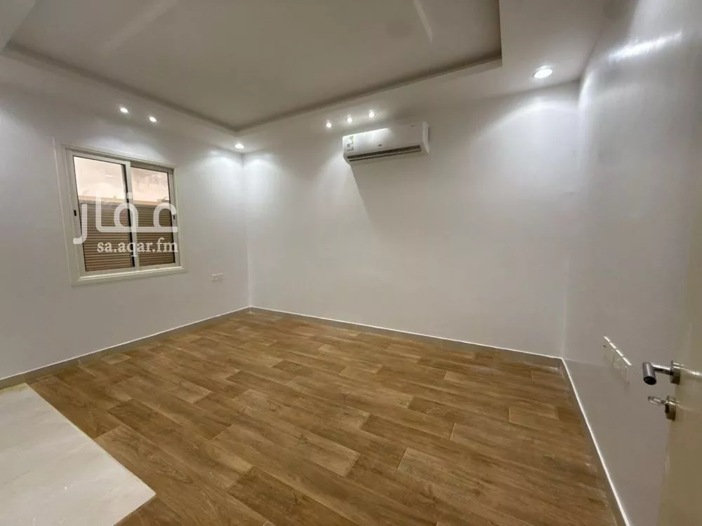 دور 3 غرف في العارض 3