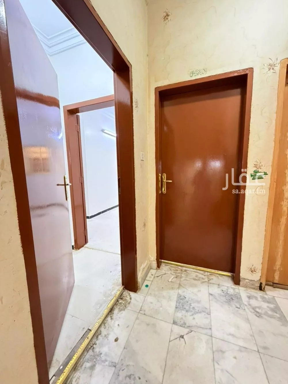 شقة 3 غرف في الخليج 5