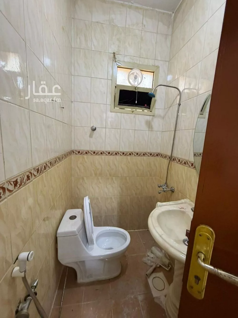 شقة 3 غرف في الخليج 10