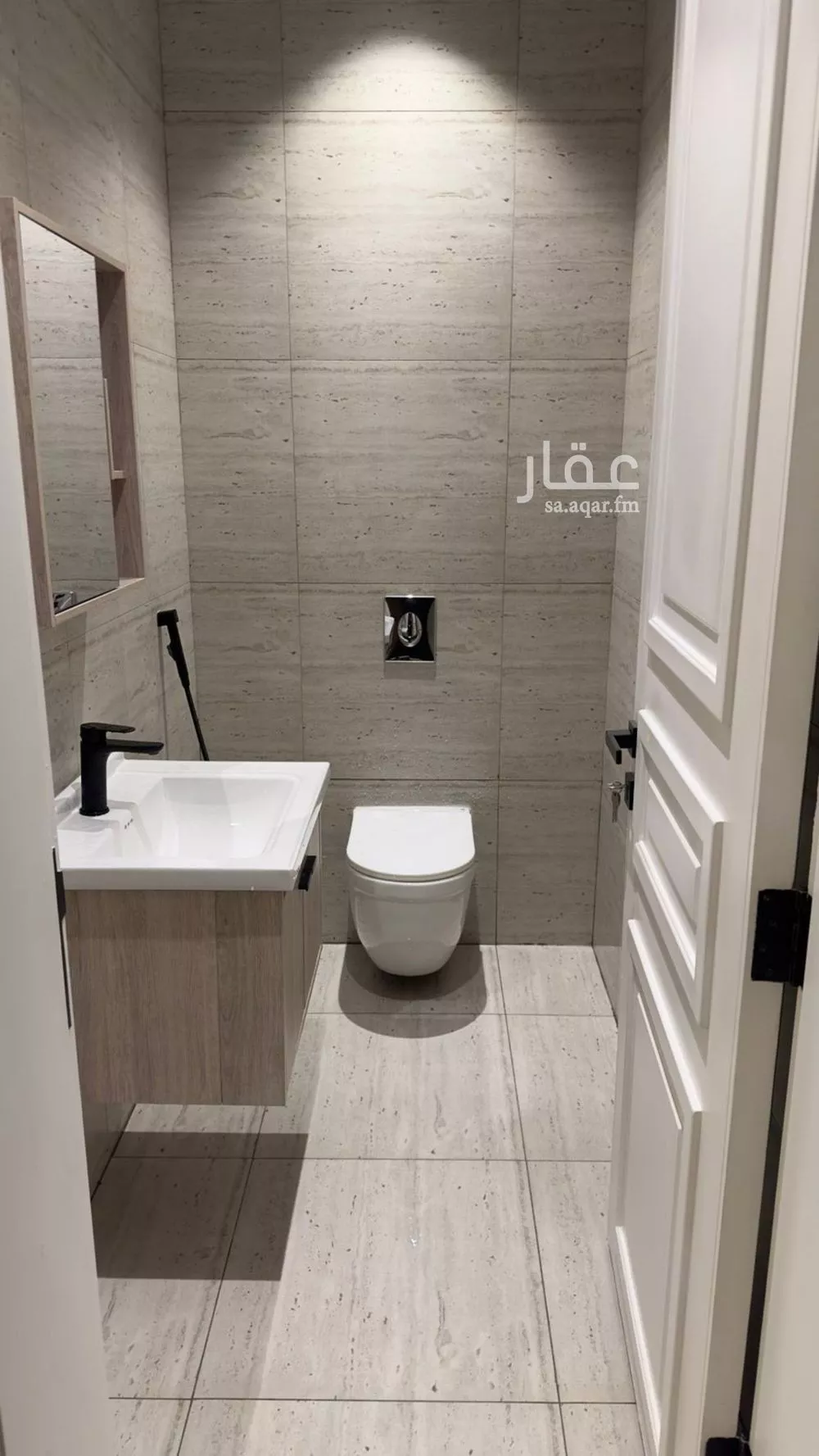 شقة 3 غرف في الملقا 2