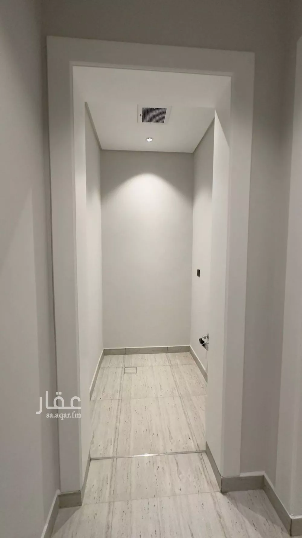 شقة 3 غرف في الملقا 5