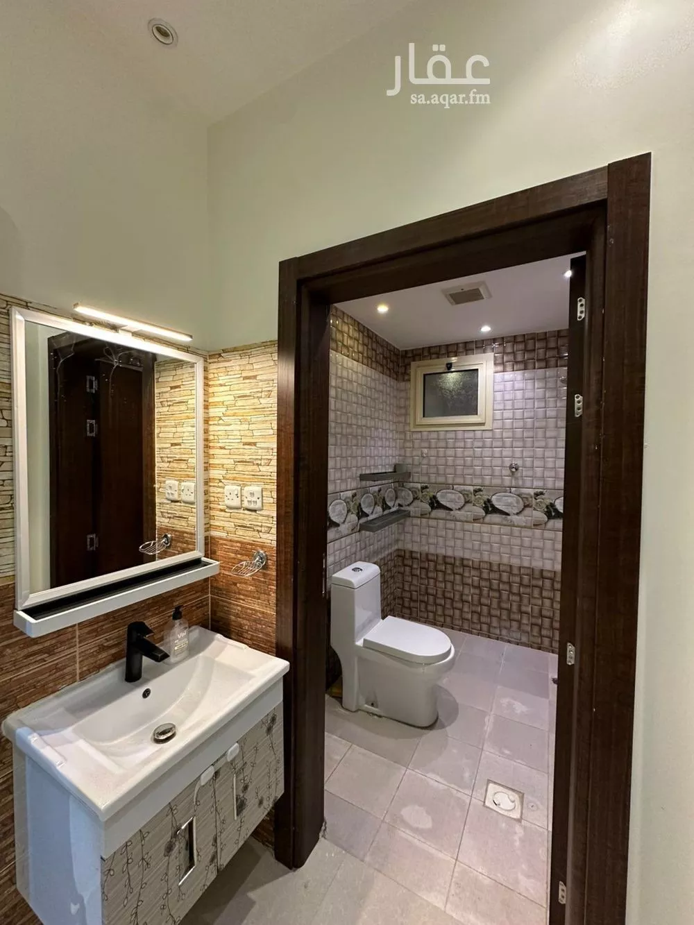 شقة 3 غرف في الملقا 12