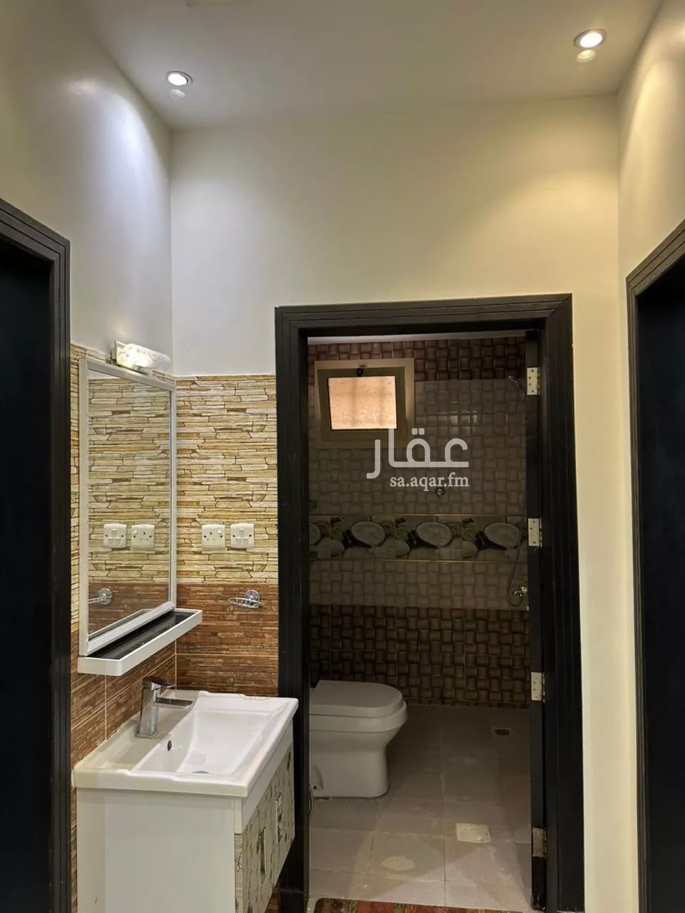 شقة 3 غرف في الملقا 8