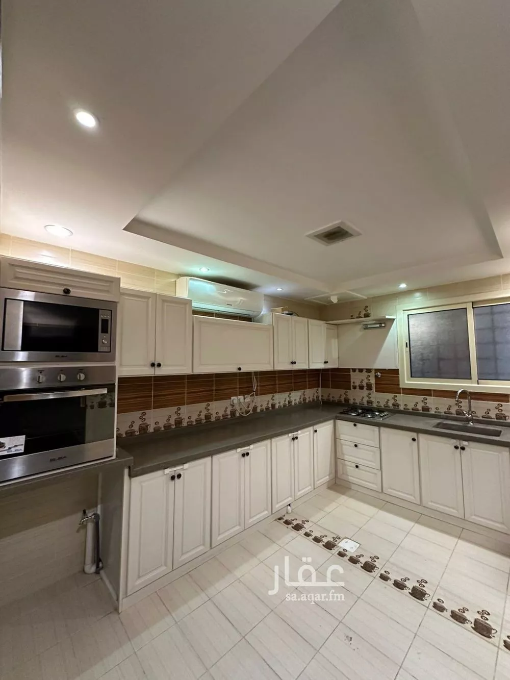 شقة 3 غرف في الملقا 10