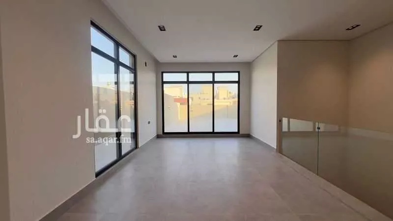 فيلا 7 غرف في النرجس 18