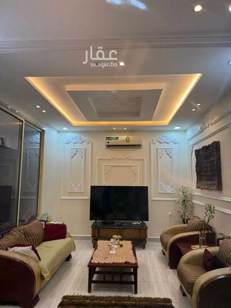 فيلا 6 غرف في الرمال 7