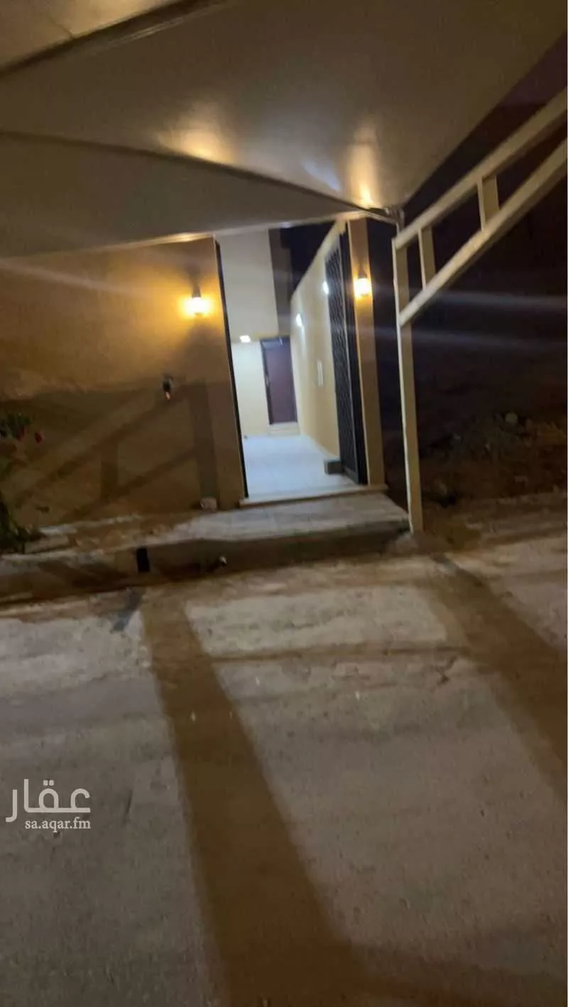 دور 1 غرف في الملقا 4