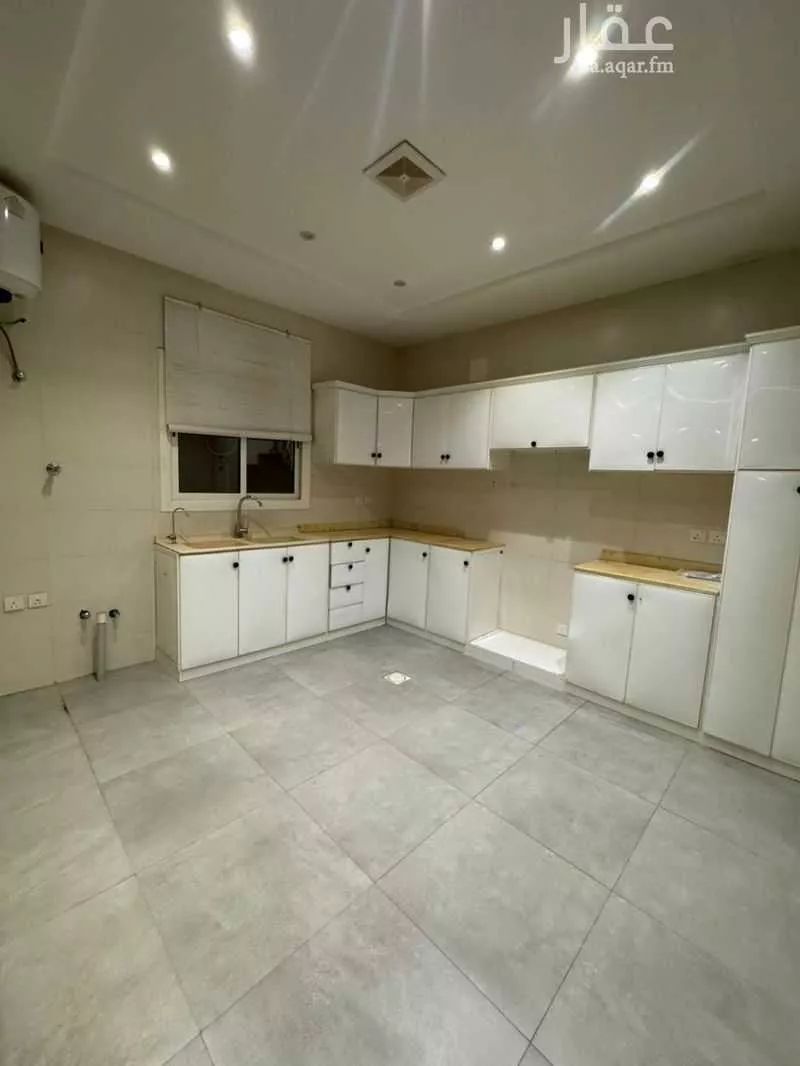 شقة 3 غرف في النرجس 10