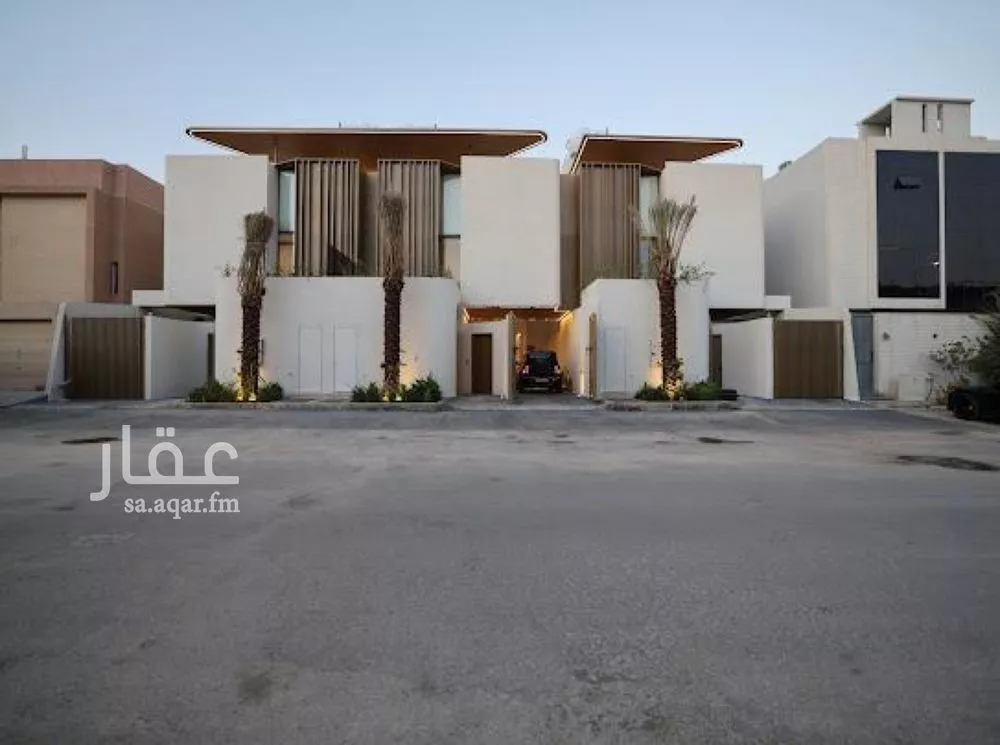 فيلا 4 غرف في العارض 5