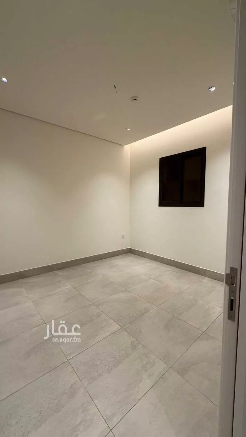 شقة 4 غرف في العارض 5