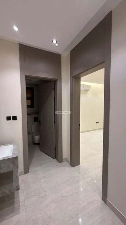 شقة 5 غرف في العارض 13