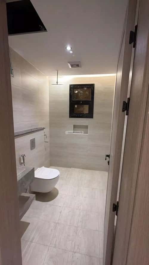 شقة 5 غرف في العارض 9