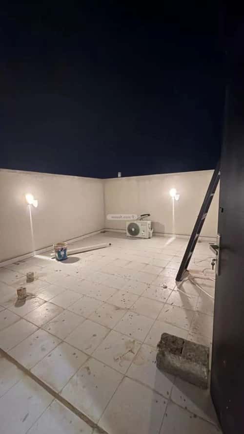 شقة 5 غرف في العارض 10