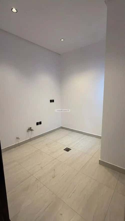 شقة 2 غرف في الرمال 5