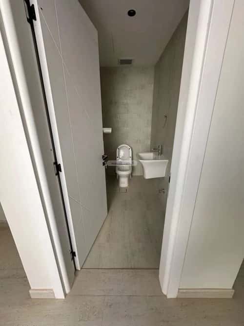 شقة 4 غرف في الجنادرية 7