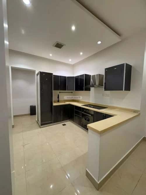 شقة 4 غرف في العارض 2