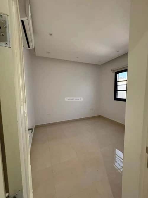 شقة 4 غرف في العارض 10