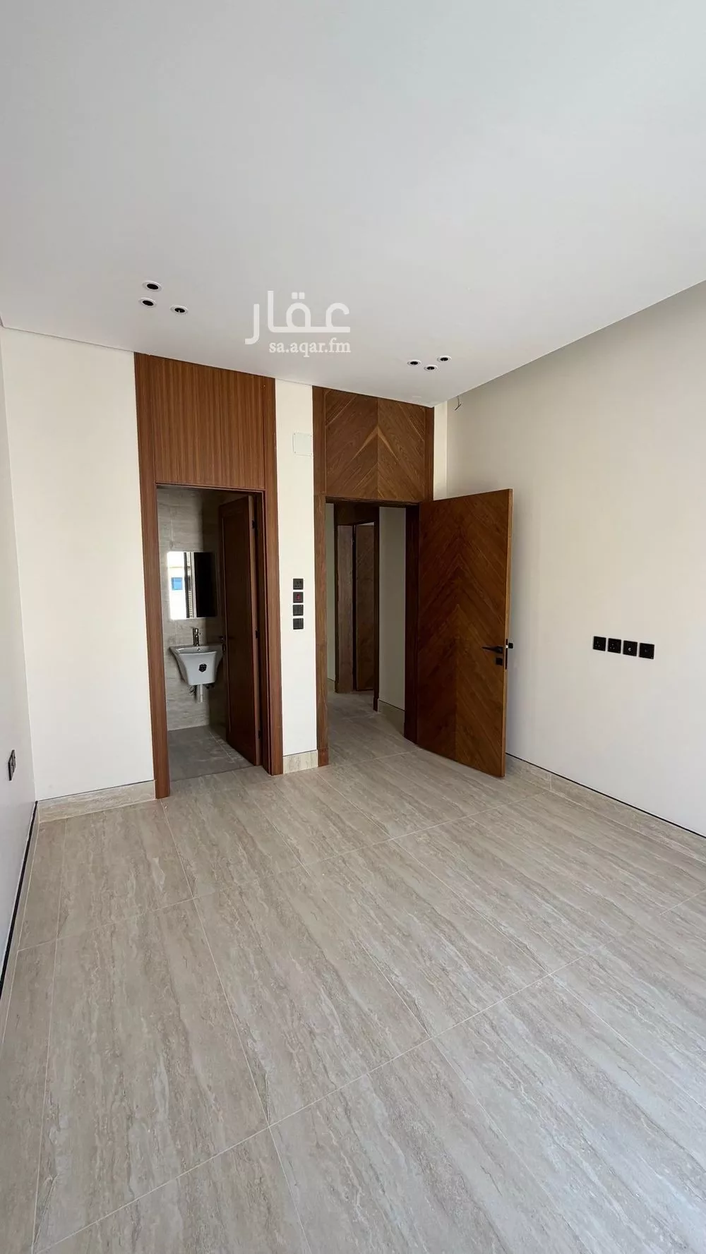 فيلا 5 غرف في المهدية 10