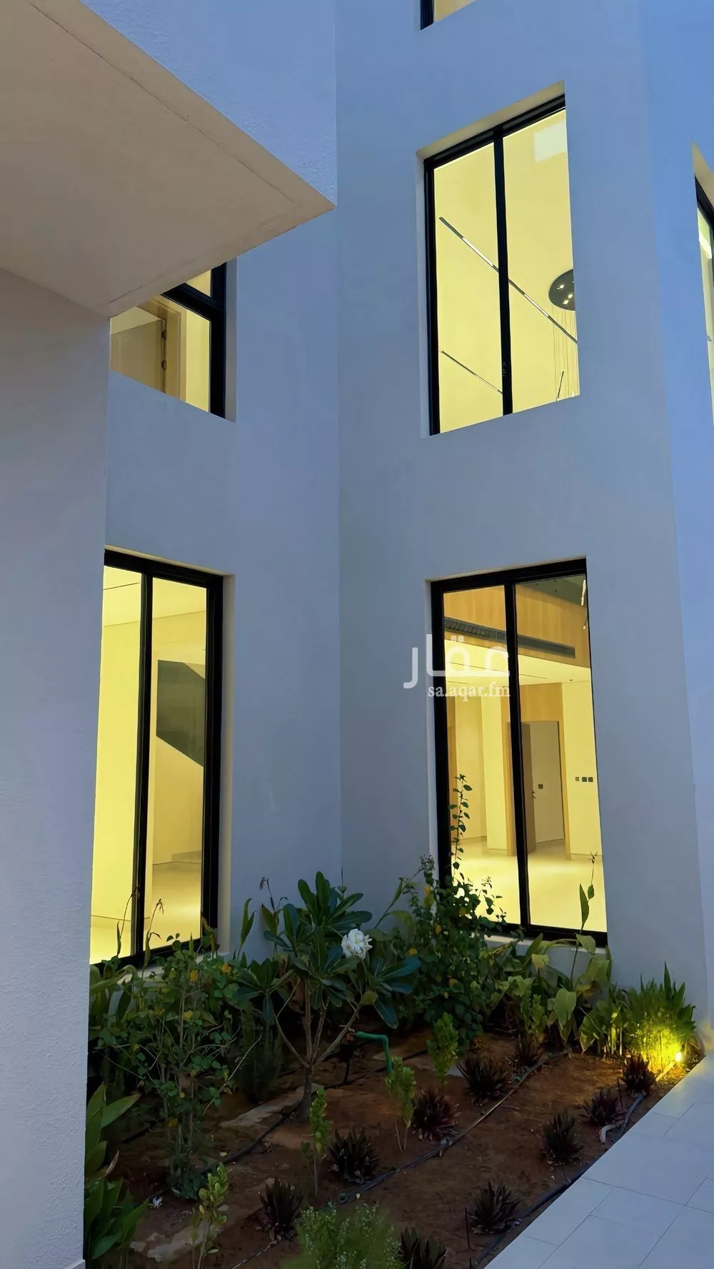 فيلا 7 غرف في المهدية 5