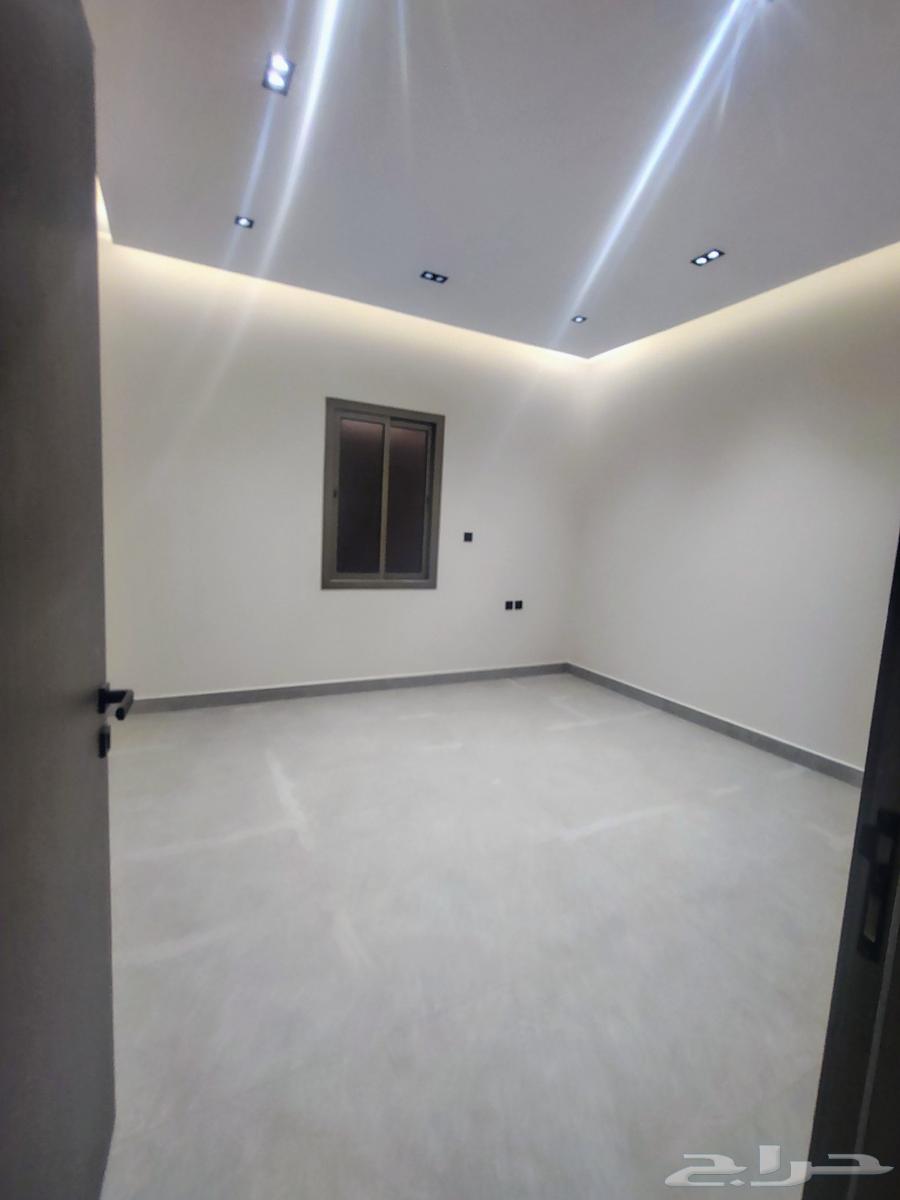 فيلا 4 غرف في المهدية 6