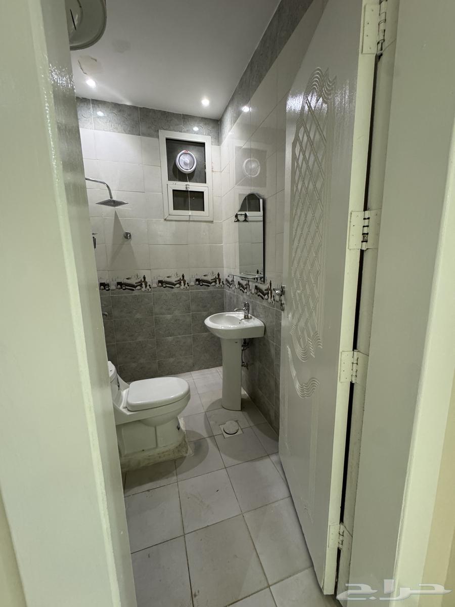 شقة 3 غرف في عكاظ 4