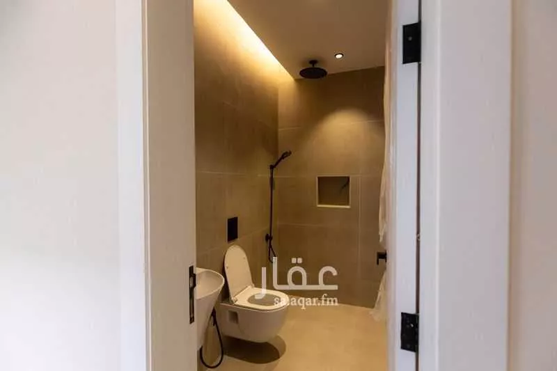 شقة 4 غرف في العارض 7