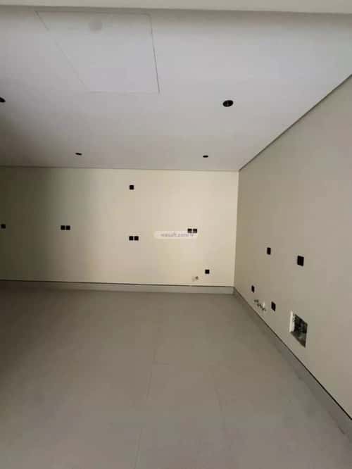 دور 4 غرف في الملك فهد 11