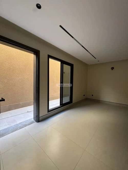 دور 4 غرف في الملك فهد 14