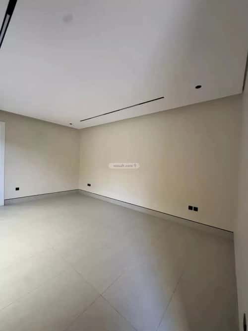 دور 4 غرف في الملك فهد 5