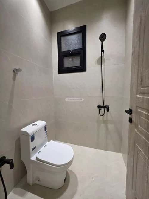 فيلا 6 غرف في الخليج 6