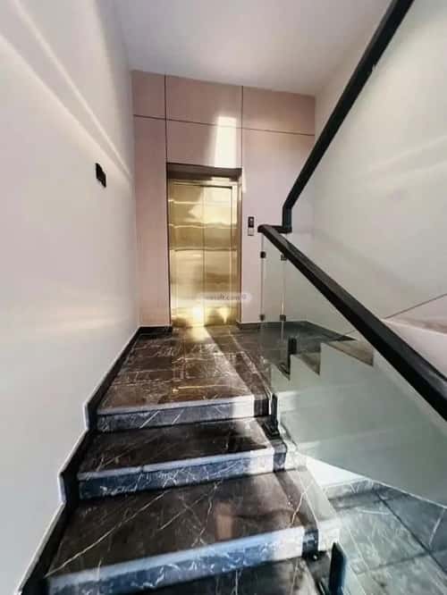 شقة 4 غرف في العارض 4