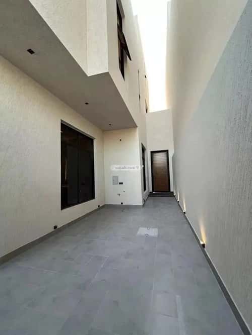 6 bedroom villa in Al Mahdiyyah 9
